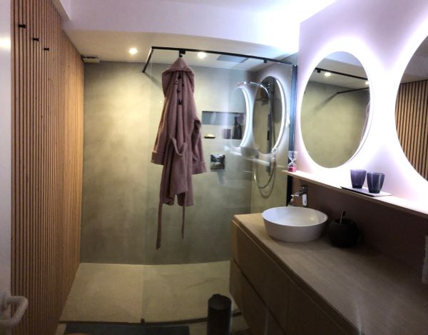 2 Chambres chez l’habitant avec salle de bain.