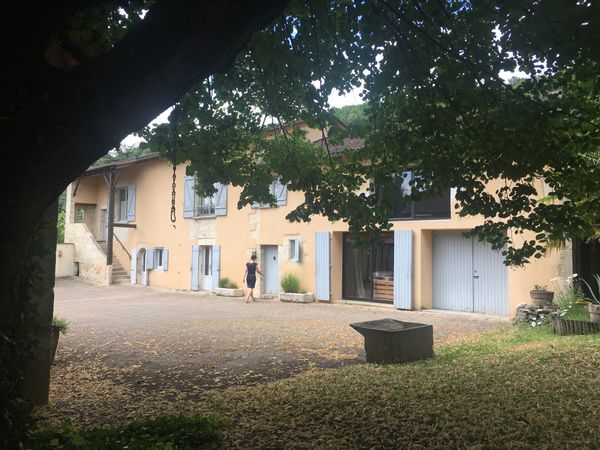 Une jolie ferme rénovée au coeur du Périgord