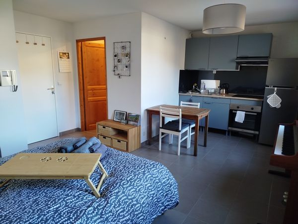Studio cosy - calme et proche du centre ville d'Embrun