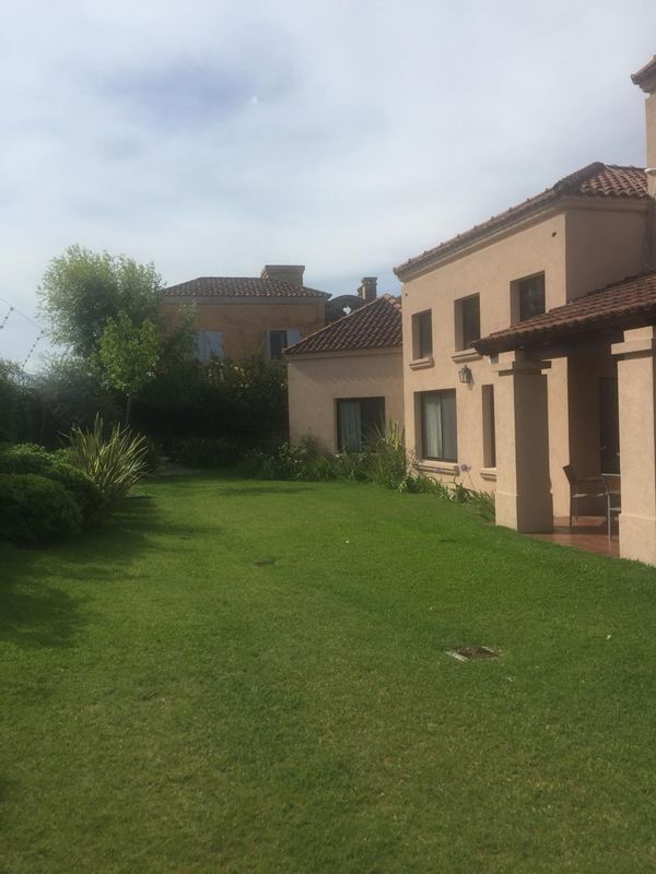La maison de Pilar Y Noe