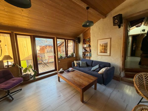 Appartement lumineux avec terrasse au cœur de Die