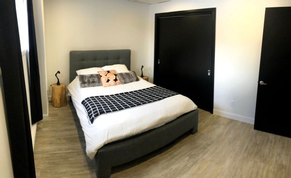 Chambre privée dans la maison de Mathieu et Mélissa