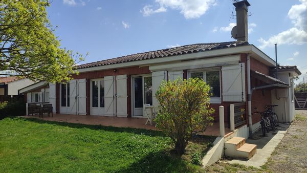 Maison familale en brique toulousaine