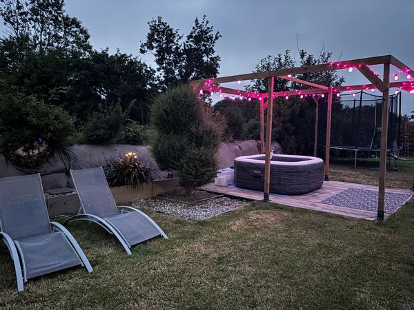 Maison familiale paisible entre ville, campagne et plages à Bohars