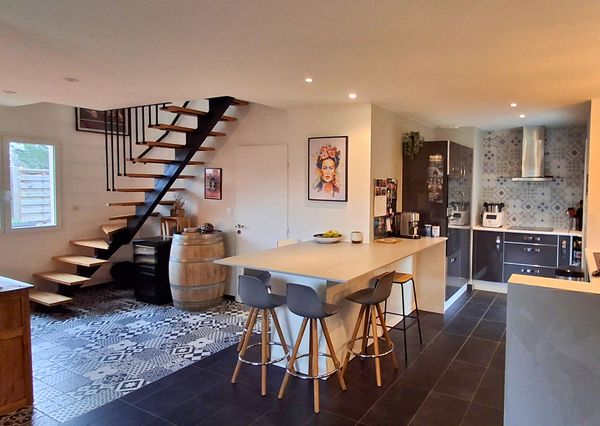 Maison familiale avec jardin et piscine proche centre Toulouse