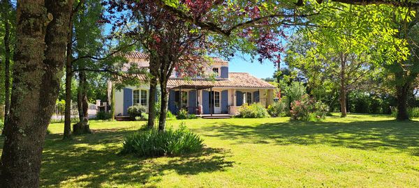 Grande maison entre Bordeaux et Saint-Émilion