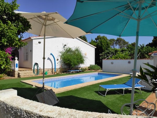 Maison de campagne méditerranéenne sur la côte d'Alicante de Bienvenido
