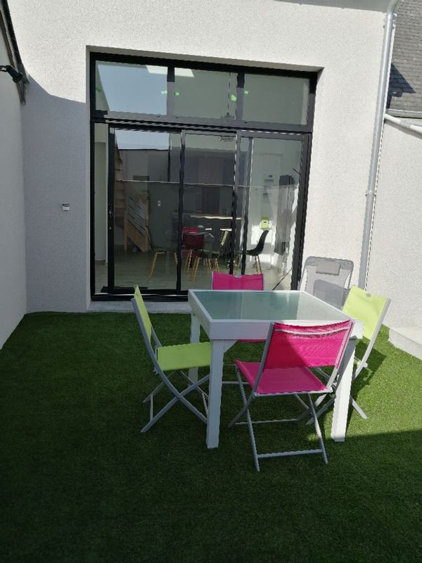 Le loft 2 chambres et jardin terrasse près de la mer