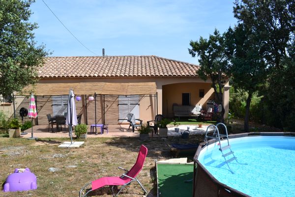 La villa dans la garrigue
