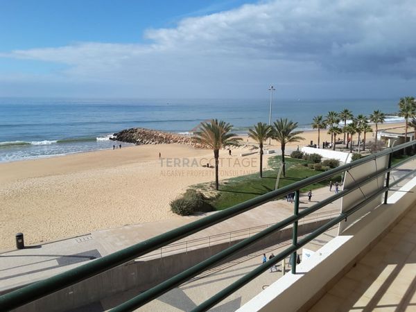 ZOYA' S BEACH