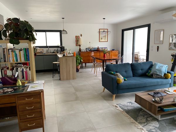 Maison familiale située au calme. Entre campagne, lac et commodités