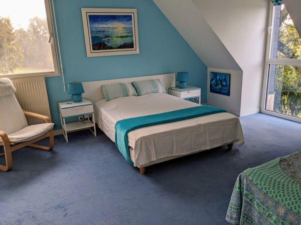 La chambre privée de Claire avec petit déjeuner