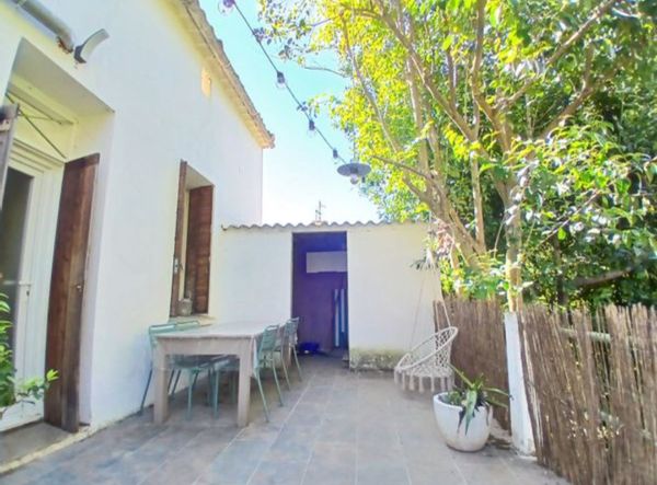 La maison de Charlotte, Julien, Milo et Lily-Gorges de l'Hérault