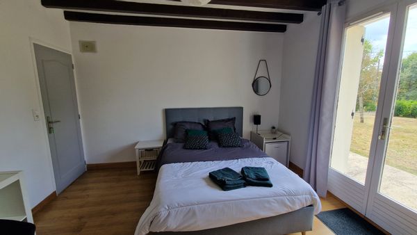 Chambre privée dans maison au calme avec piscine
