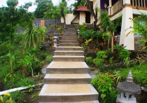 Autre, Indonesia
