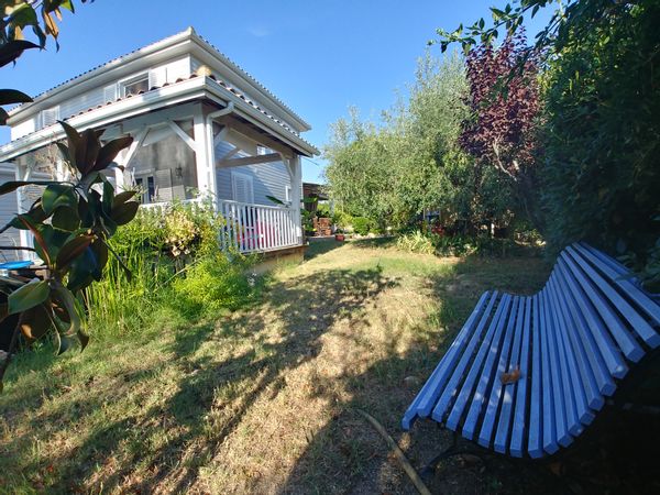 Chambres au 1er étage de ma résidence principale à PEZENAS