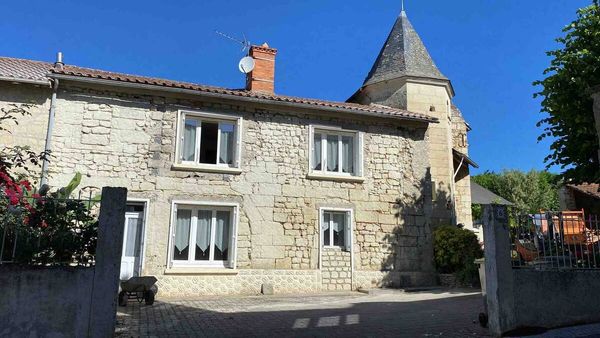 Maison de caractère au coeur d'un village classé de la vallée de la Loire