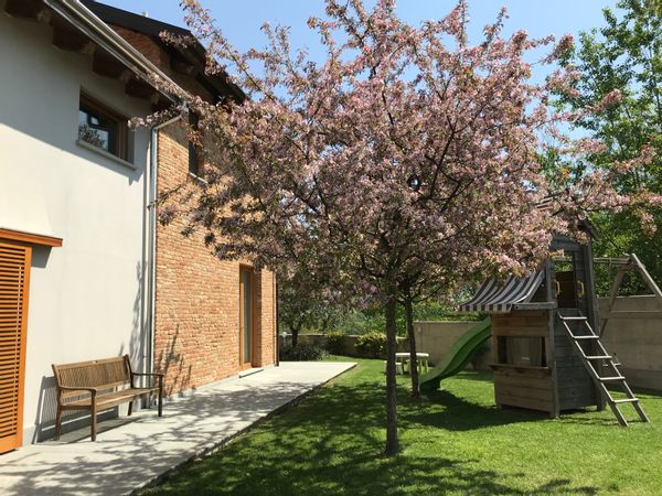 Maison avec vignoble sur les collines du Piémont