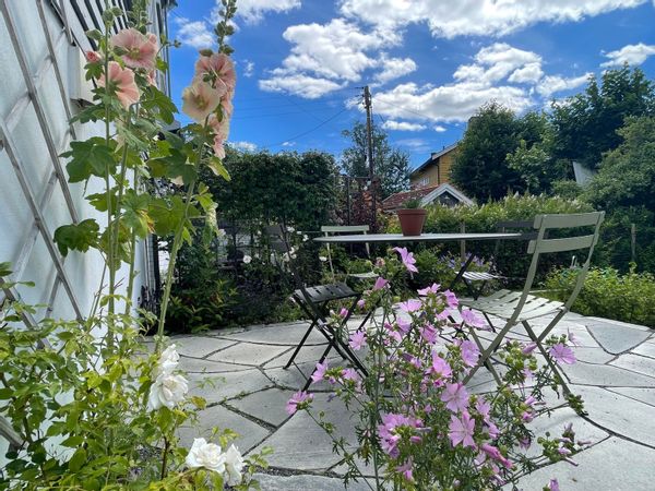A Oslo dans un quartier tranquille!  Appartement charmant, spacieux avec jardin.