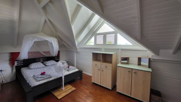 Grande chambre dans villa créole au cœur de la Martinique