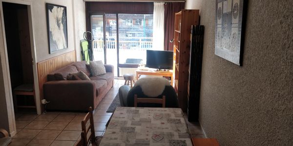 APPARTEMENT A LA MONTAGNE  LES ALPES HIVER ET ETE  SKI RANDONNEES