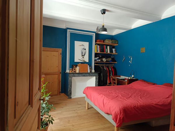 Chambre avec salle de bain privative dans belle maison
