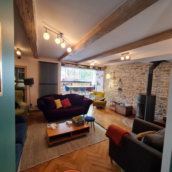 La maison d' Anne , Eric et de leurs  quatre enfants