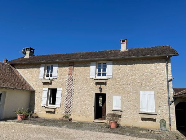 Tentez l'aventure dans la maison de Fanny Et Nicolas
