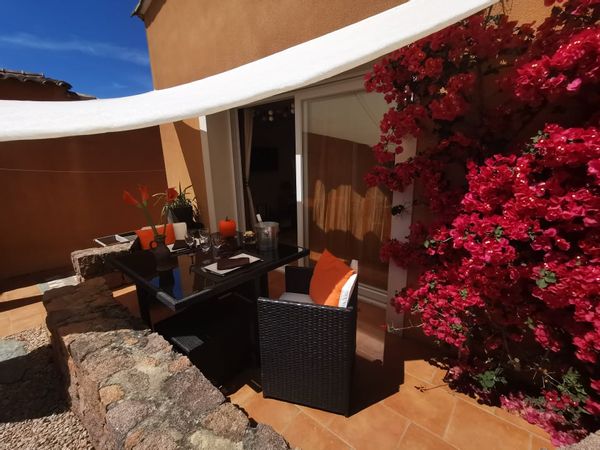 Chez CATHY, Charmant gite en corse sur propriété privée à Porticcio Dependance qui jouxte ma maison.