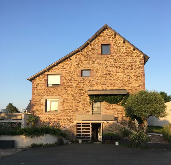 Grande maison rénovée en Bretagne !