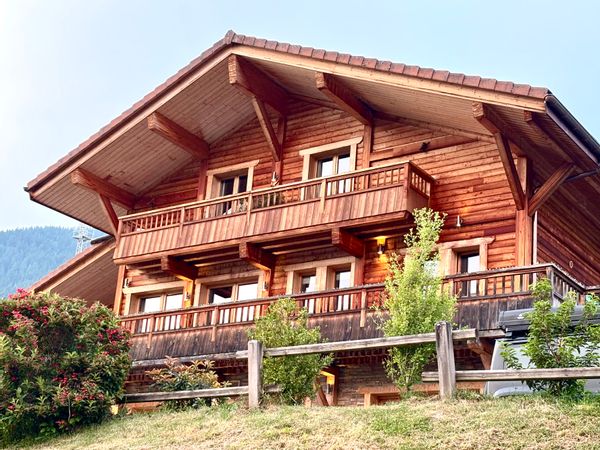 Appartement dans un chalet 5 * avec accès hammam et salle cinéma