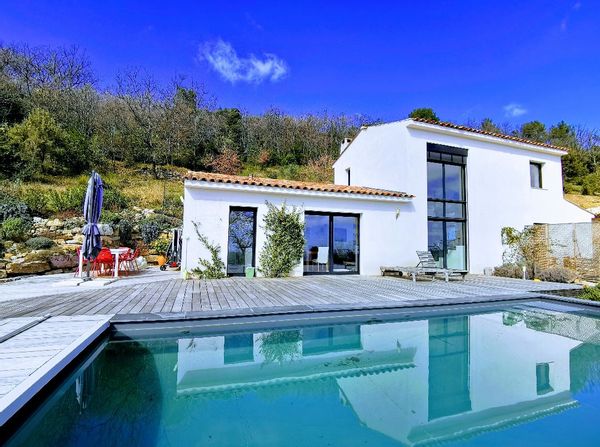 Magnifique maison moderne à Cabris (non dispo Juillet-Aout)