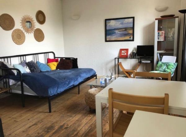 Studio à 300 mètres de la plage, situé dans la station balnéaire de Sables d’Or les Pins