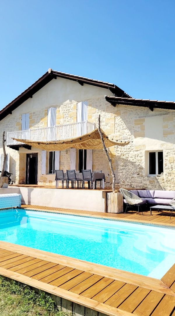 Villa avec piscine entre Bordeaux et St Emilion
