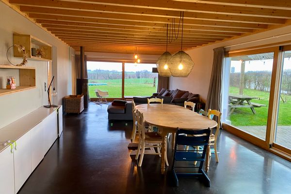 Maison familiale en bordure des champs