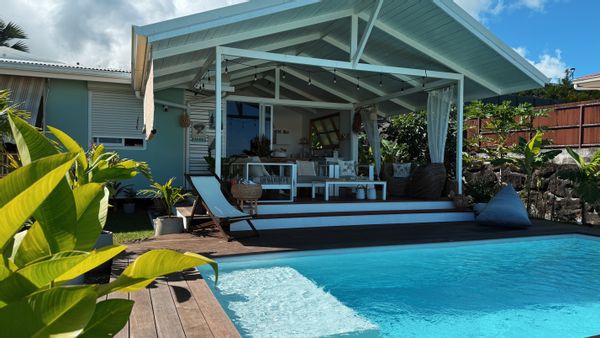 Happy house avec piscine & vue mer – calme à Punaauia