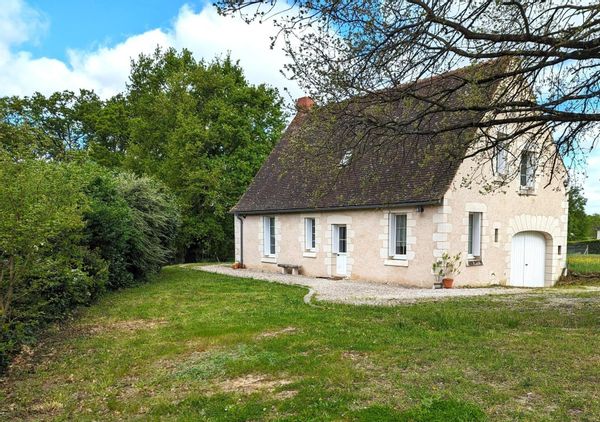 Maison d'architecte au calme avec grand jardin arboré, proche Tours et châteaux de la Loire