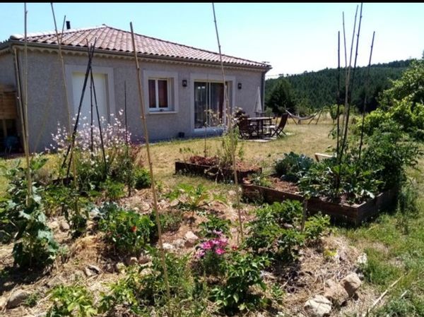 Une chambre dans ma maison en ma présence