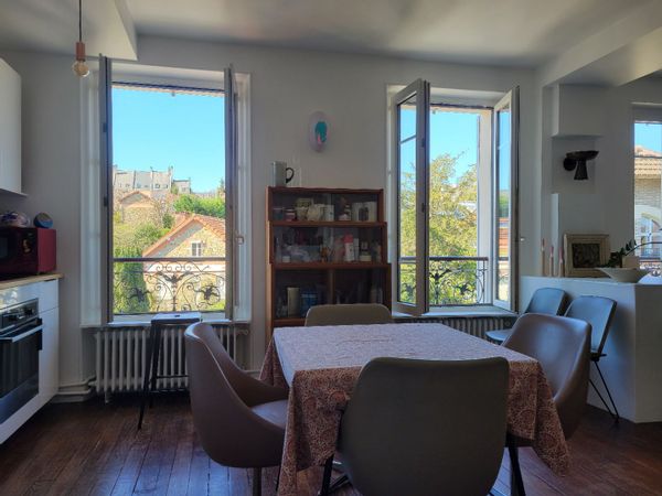 Duplex très calme, jolie vue, 10 mn de Paris, dans une commune recherchée pour sa qualité de vie