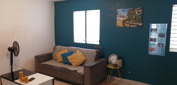 Petite maison familiale cosy située au centre de la Guadeloupe.