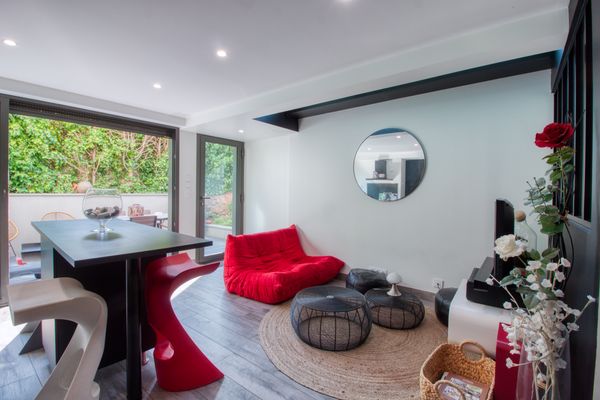 Studio cosy avec terrasse pour une escapade en amoureux à 25 minutes de Paris