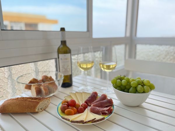 Stylish studio with sea view and nearby amenities