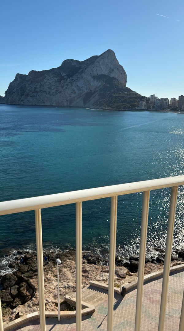 Appartement en première ligne face au Peñon
