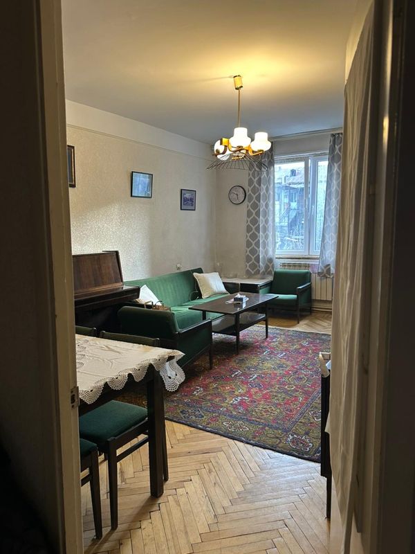 LOVELY APPARTEMENT IN THE VERY CENTER OF YEREVAN, 2 min walk from the Opera.
