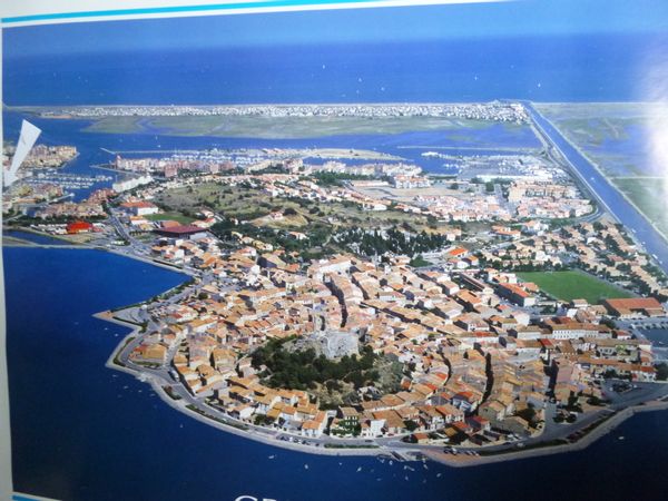 10 NUITS MINIMUM gruissan piscine et plages en méditerranée