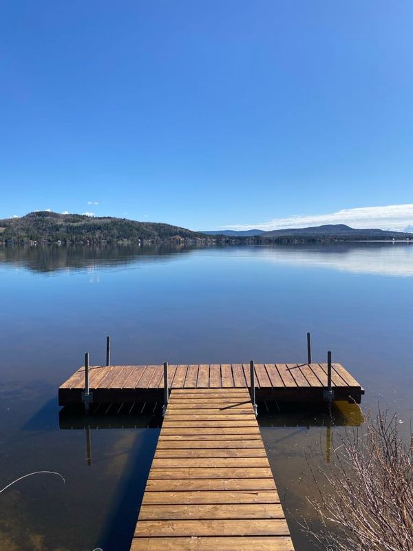 Le chalet au bord du lac dans Charlevoix