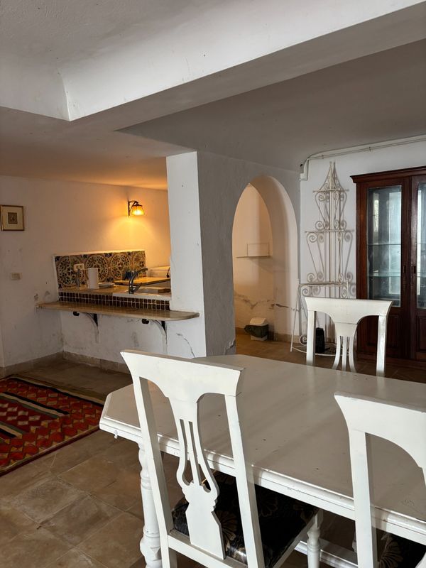 La maison de Sadika est à 5 mn de la mer et des sites de Carthage, Sidi Bousaid et la Marsa.