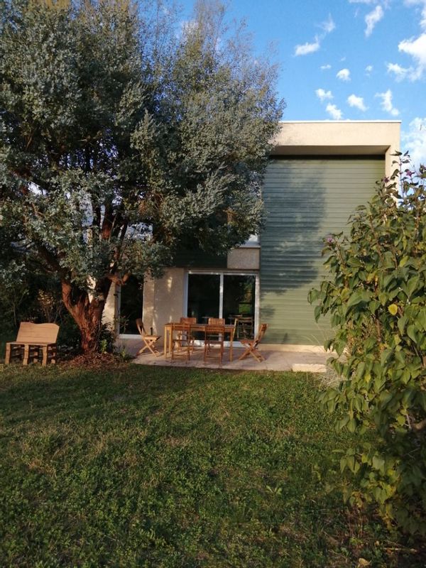 La maison de Delphine, Alexandre et leurs enfants