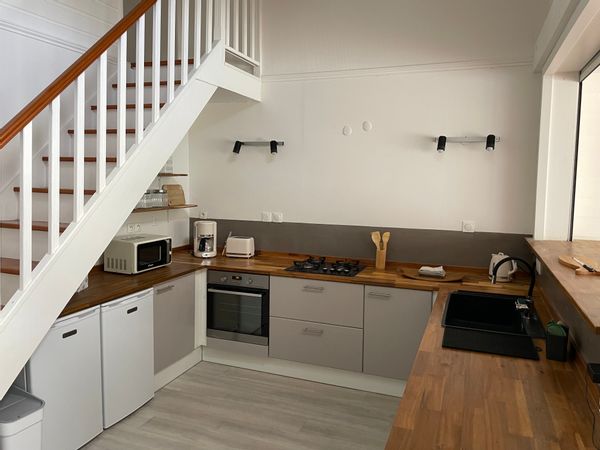 Appartement duplex 2 chambres et 2 salles de bain au centre de l'ile a Gosier