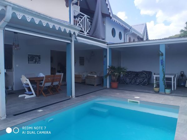 Joli villa dans le bourg des Trois Ilets